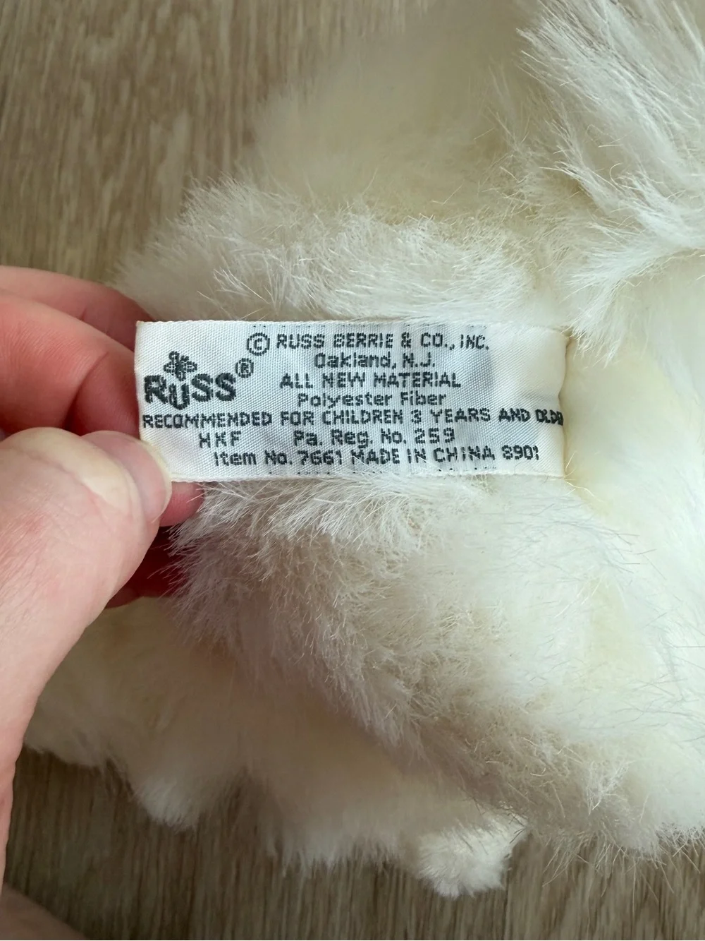 Vintage Russ Berrie Nikki White Persian Cat Plush Green Eyes Excellent w/ Tag
